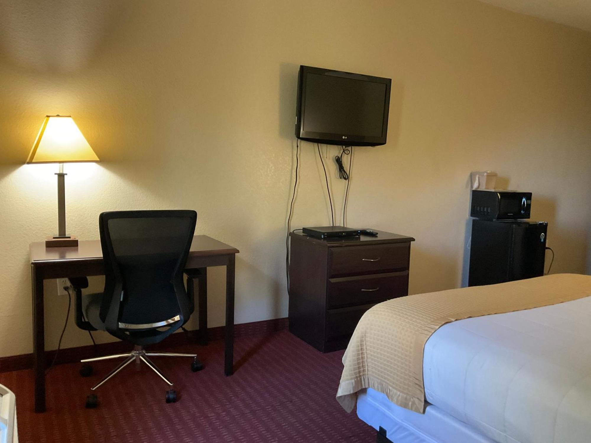 Yorktown Inn And Suites エクステリア 写真