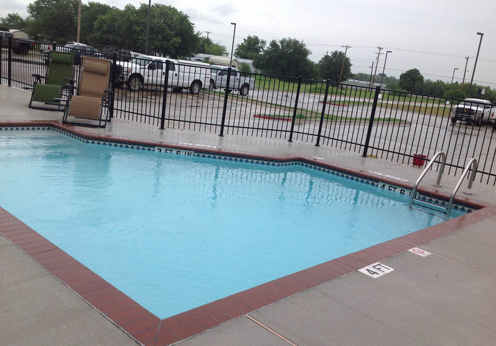 Yorktown Inn And Suites エクステリア 写真